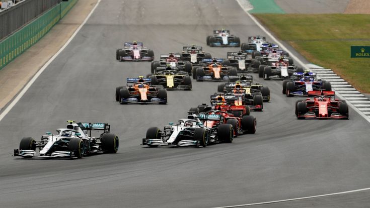 Le capriole della F1 per salvare la stagione