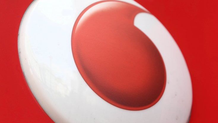 Meno turisti, semestre in calo per Vodafone. Ma si consola sul fisso 