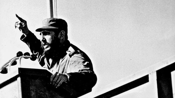 Eccessi, amori e rivoluzione: il secolo senza limiti di Fidel