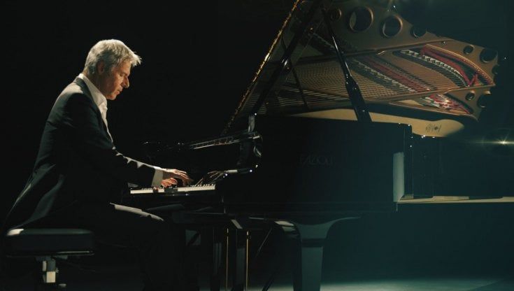 Claudio Baglioni, compleanno in concerto al San Carlo di Napoli. E da ottobre via al nuovo tour 