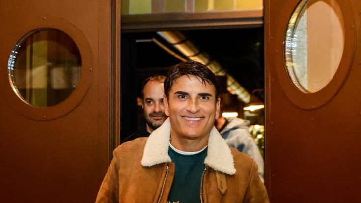 Meloni arruola Sal Da Vinci: “La tua canzone regalo per il sì”