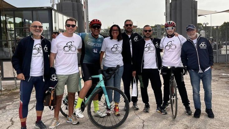 Taranto, percorrendo tutta la Puglia in bici raccolgono 6mila euro per i bambini malati di tumore