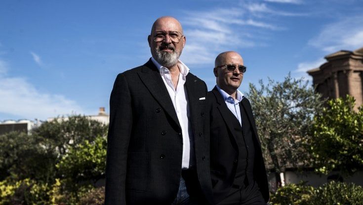 Direzione Pd, veleni e sospetti di dossier. Big in platea ma silenti: lo psicodramma in 10 ore