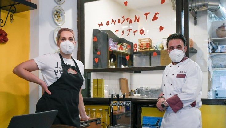 Napoli, la Taverna Santa Chiara salvata dalla solidarietà 