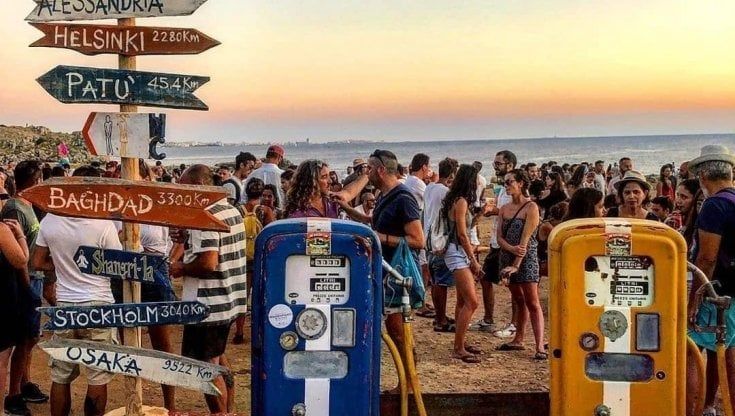 Salento, il KilometroZero vince la sua battaglia al Tar: per 12 anni garantito il via libera al chiosco della movida vista mare