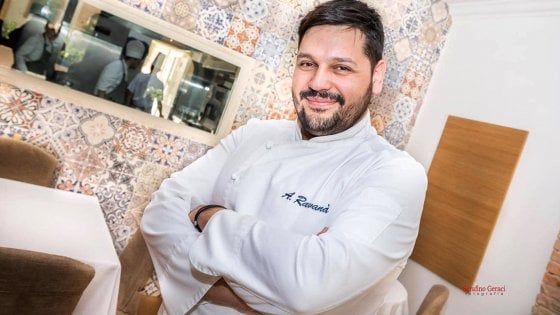 Al ristorante con i "pirciati ch’abbruscianu" di Montalbano