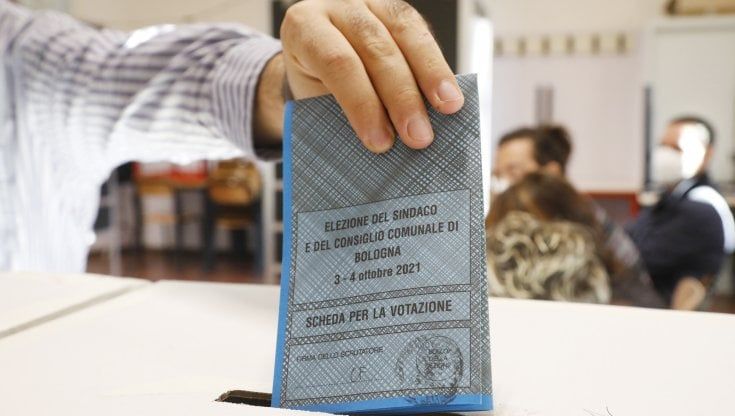 Bologna, i risultati delle elezioni comunali: Lepore 61,90% - Battistini  29,64%. Affluenza: 51,16%