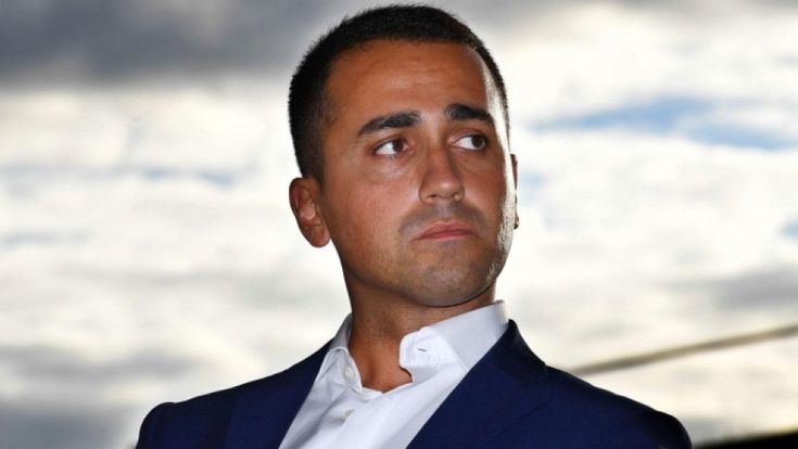 M5S, metamorfosi  di un “non partito” diventato normale