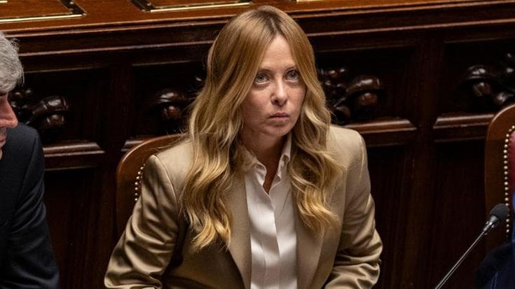 Meloni all’attacco di Trump: “Intesa con Putin rischiosa”. Energia, pressing sulla Ue