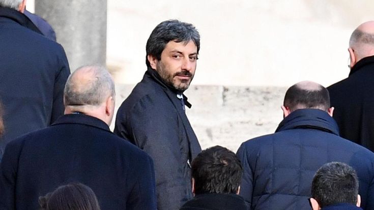 Fico, grillino di sinistra in vetta con la Lega nemica