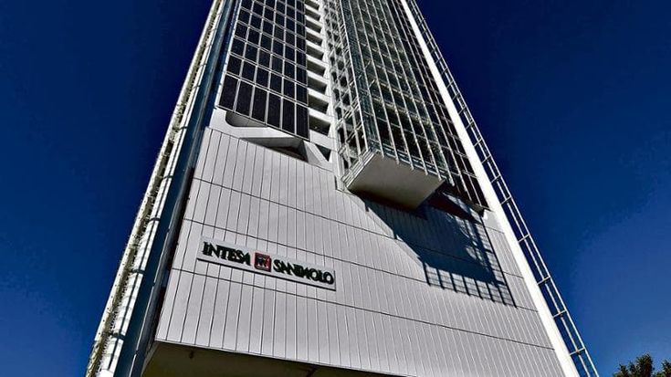 Intesa alza l’offerta su Mps e lancia l’ultimatum: “Bocciate il piano Lovaglio”
