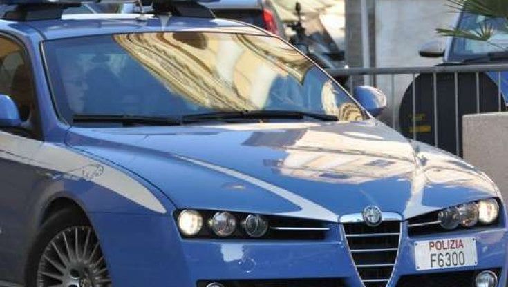 Favoriva l’immigrazione clandestina: arrestato a Parma straniero 26enne