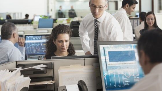 Lavoro, il futuro sarà "intellettuale". Ecco le aziende che pagano meglio