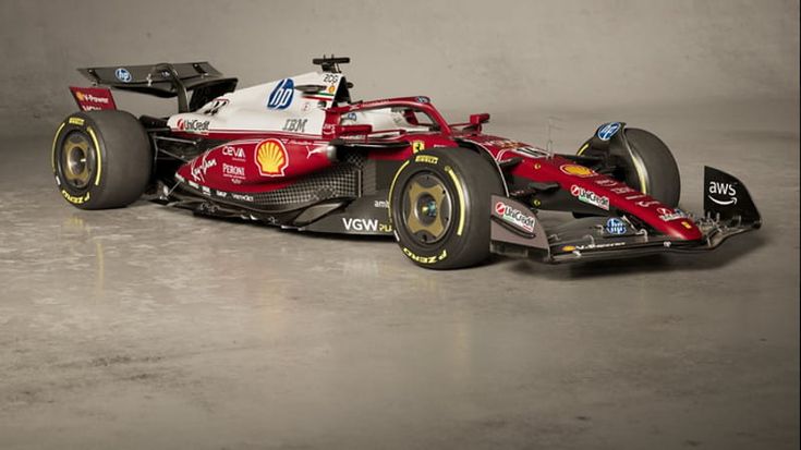 Ferrari a Monza con livrea speciale ispirata a Niki Lauda