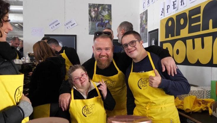 Fieracavalli 125, Moscow Mule e Mojito servito dai ragazzi con sindrome di down: il progetto d'inclusione APEn' DOWN
