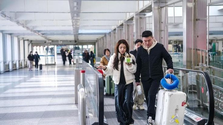 Le Borse di oggi, 8 febbraio. Listini in lieve rialzo. Bce: “Pil, inizia lieve ripresa”. Cina, rivoluzione sui mercati finanziari