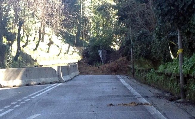 Frana a Monte Mario, case a rischio<br />ancora strade chiuse a Roma