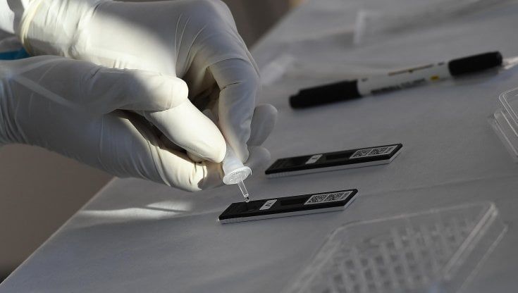 Covid-19: primo caso di Omicron in Sicilia. E' un uomo vaccinato, in buone condizioni