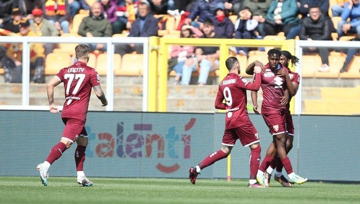 Lecce-Torino 0-2: Singo e Sanabria firmano il colpo granata