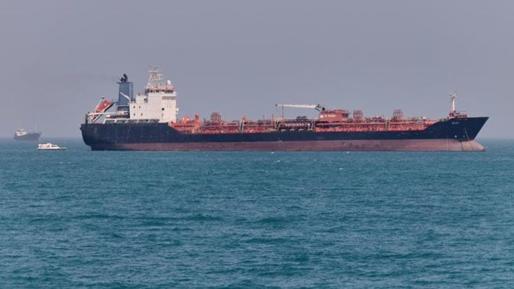 Trump forza il blocco navale: “Ora l’Iran deve trattare, se ci colpisce lo rado al suolo”