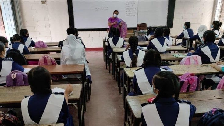 Bangladesh, l'allarme per i troppi suicidi fra gli studenti, 532 l'anno scorso: il 63,9% sono ragazze