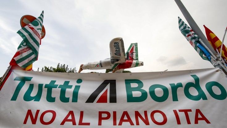 Ita, rottura con i sindacati sul contratto per i lavoratori della nuova Alitalia