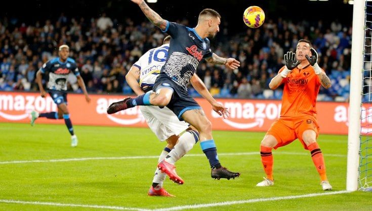 Napoli-Verona 1-1: Di Lorenzo risponde al solito Simeone, gli azzurri frenano