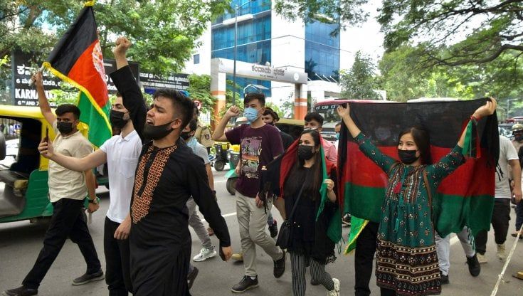 Riconoscere i talebani. Il Pakistan sfida il no dell’Occidente