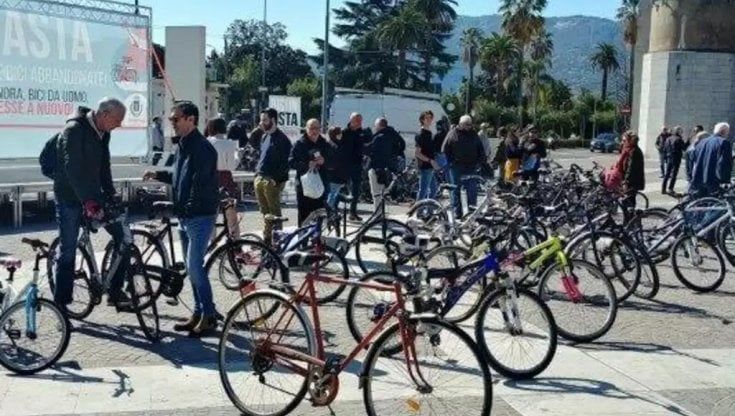 La Spezia, biciclette abbandonate all'asta per finanziare la solidarietà all'Ucraina