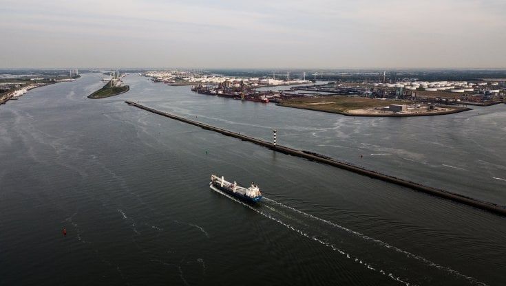 Il porto di Rotterdam è la porta dell'Europa: ed è sempre più smart