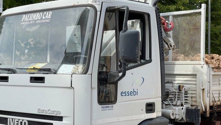 Agguato nel Barese, ferito operaio di 39 anni. "Spari vicino a una scuola, è gravissimo"