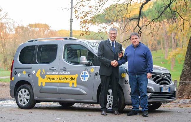 Opel Combo Life Pet Lovers Edition, più spazio agli animali