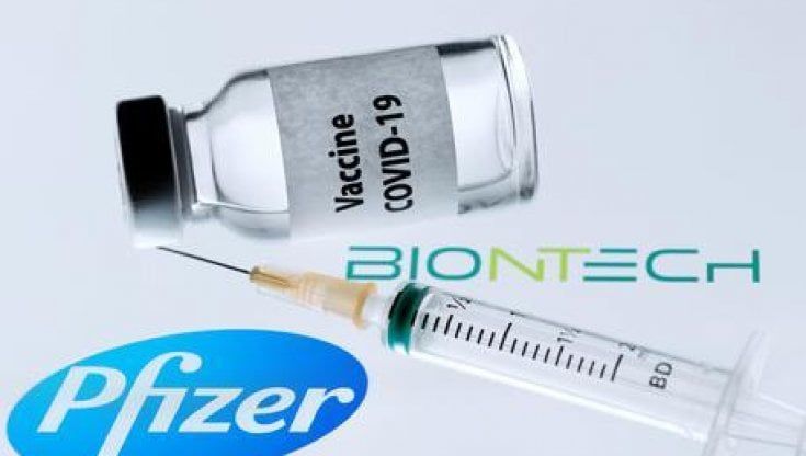 Vaccino Pfizer, è utile allungare a tre mesi la seconda dose?