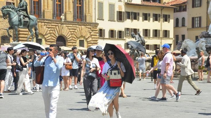 “Prepariamoci, sarà un’estate afosa con forti temporali”