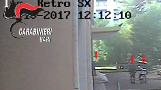 Putignano, arrestati i tre bulli che fecero irruzione a scuola e presero a schiaffi il preside