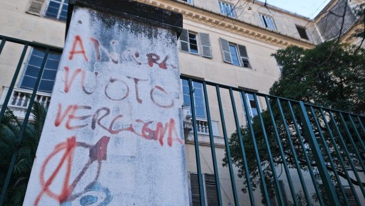 Genova, viaggio nei centri sociali sgomberati per nulla: sono diventati buchi neri metropolitani