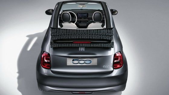 Si riparte con la 500 elettrica: "Milano non si ferma, la Fiat non si ferma"