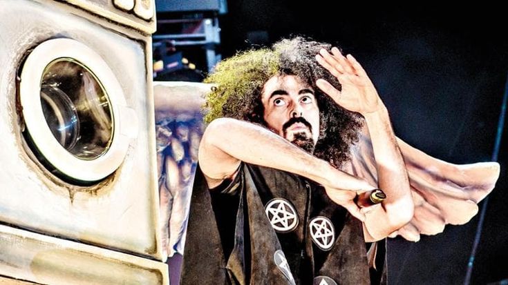 Caparezza: “Ero in crisi ma grazie al fumetto sono fuori dal tunnel”