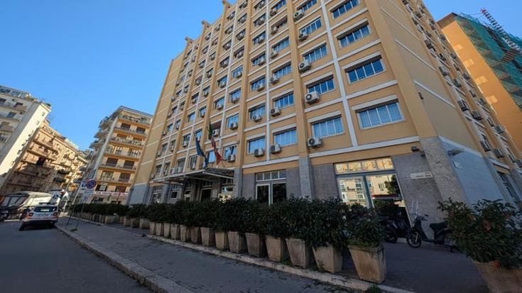 Corsia preferenziale per i “comandati”, la Regione ci riprova