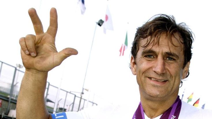 Alex Zanardi, addio al campione che vinse due volte: viaggio nel paese che lo saluta in silenzio