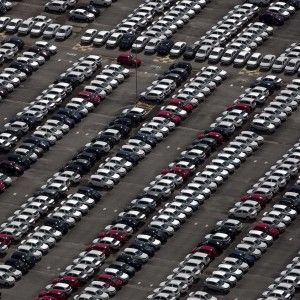 Ue, mercato dell'auto a +5,4%. Torna in positivo dopo 6 anni