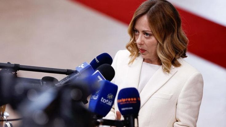 Meloni incantò le donne di sinistra e ora la politica estera la salva