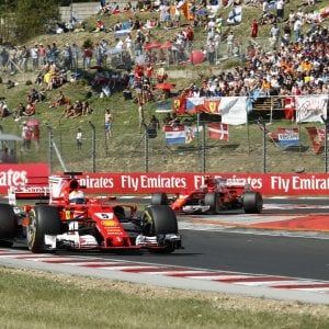 Ferrari scatta in Borsa: voci di una quattro posti per spingere gli utili