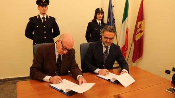 "Così i sordi potranno comunicare con il 113". La polizia lancia una nuova App