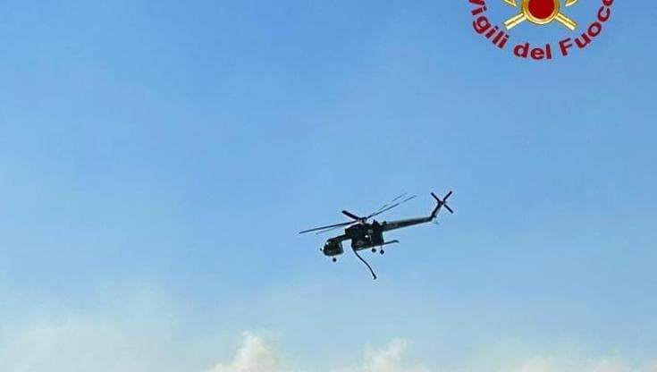 Incendio sul monte Faeta, tremila persone evacuate possono tornare a casa