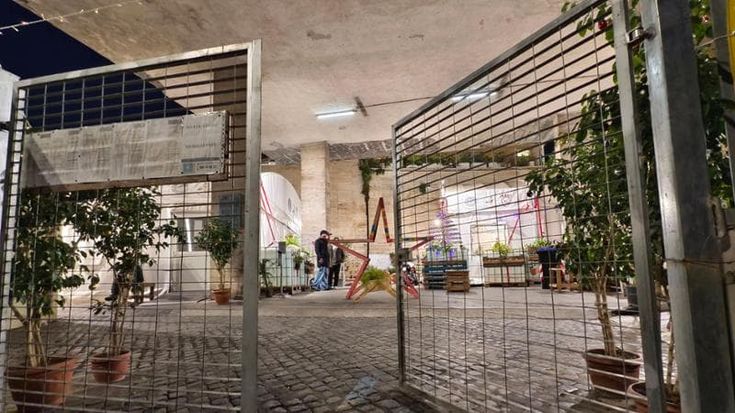 Successo a San Lorenzo: “Chi faceva le barricate contro i senzatetto adesso porta donazioni”