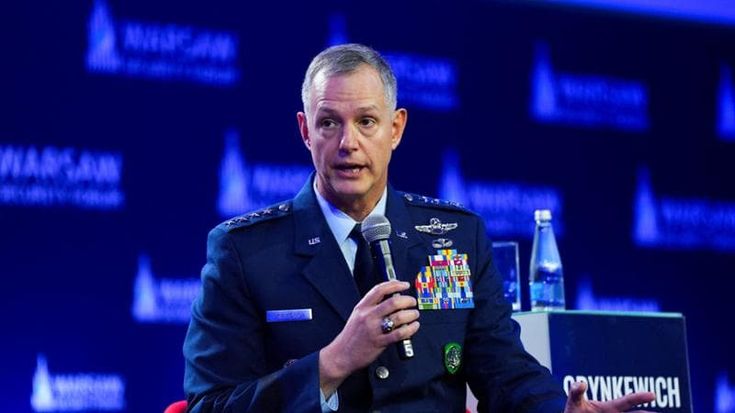 La sfida della Nato a Mosca: “Se qualcuno ci attacca pronti a combattere adesso”