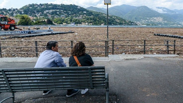 Lo scrittore Vitali e il lago violato dal maltempo: "Il territorio è abbandonato e la natura si sta ribellando"