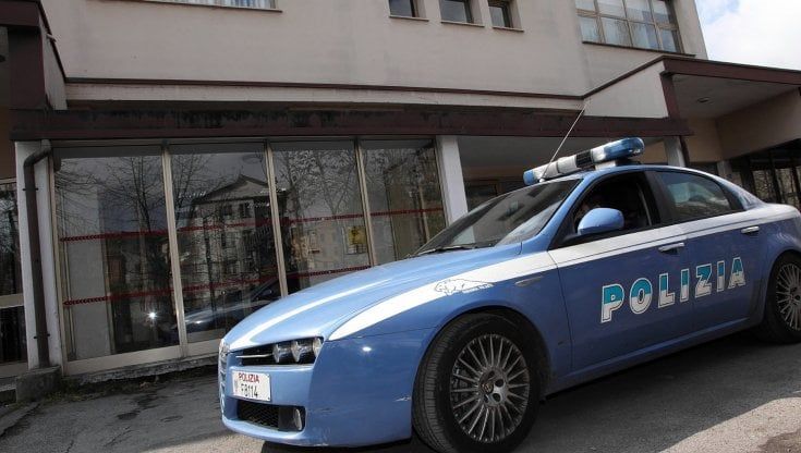 Bologna, guida ubriaco fino ai binari: ferrovia per Venezia bloccata per due ore