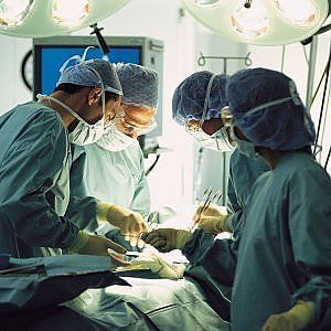 Quanti medici per ogni reparto? La Regione: "Trasferimenti per riequilibrare gli ospedali"